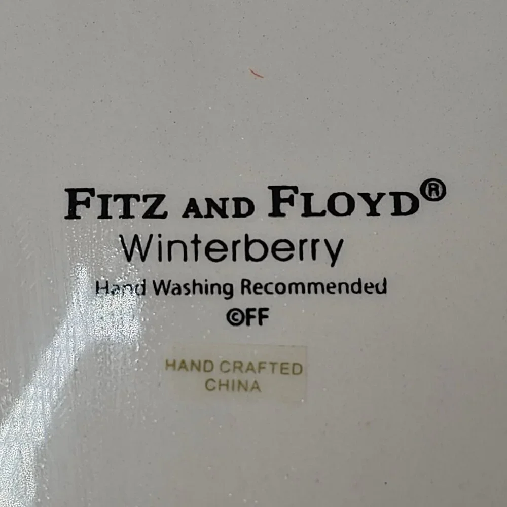 Fitz and Floyd Santa Ceramic Tray Winterberry 2012 12